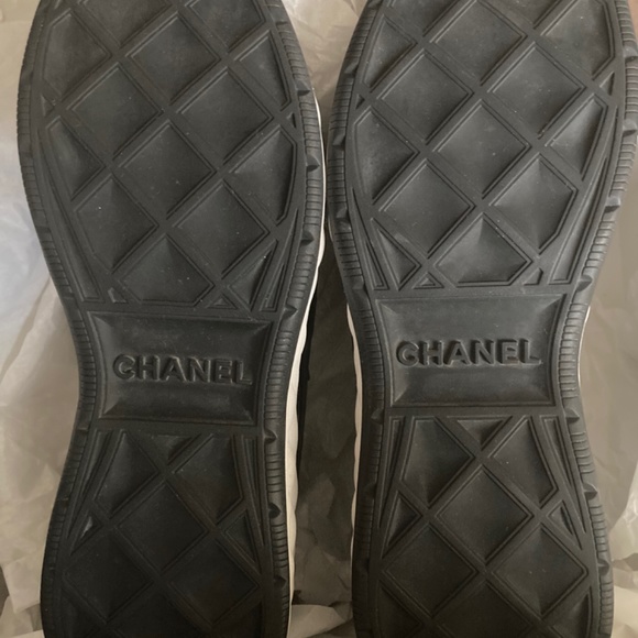 Sneakers - Picture 8 of 8